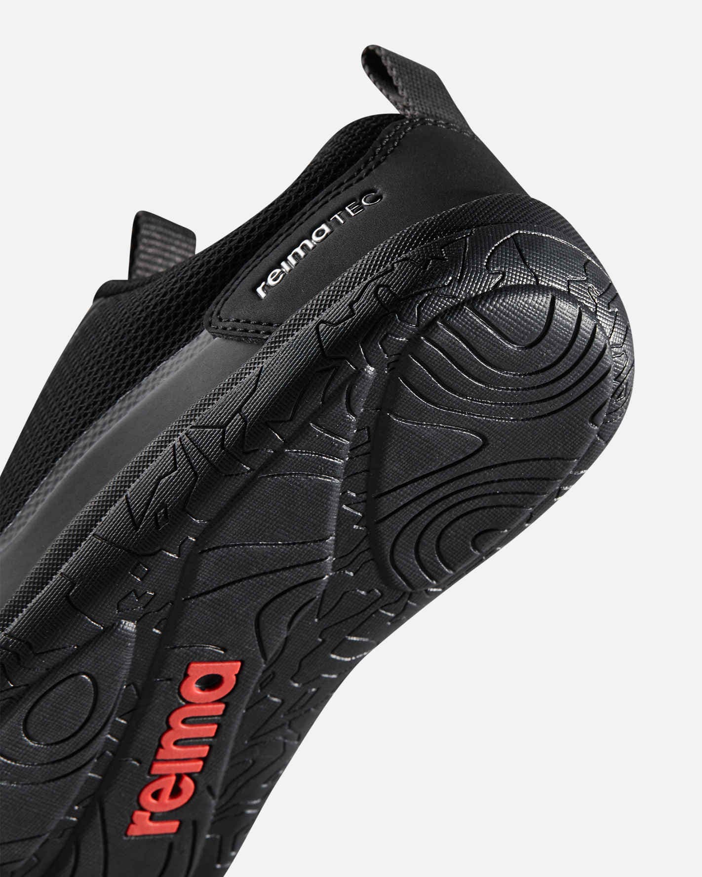 Reima Tallustelu Black – wetterfester Barfuß-Sneaker