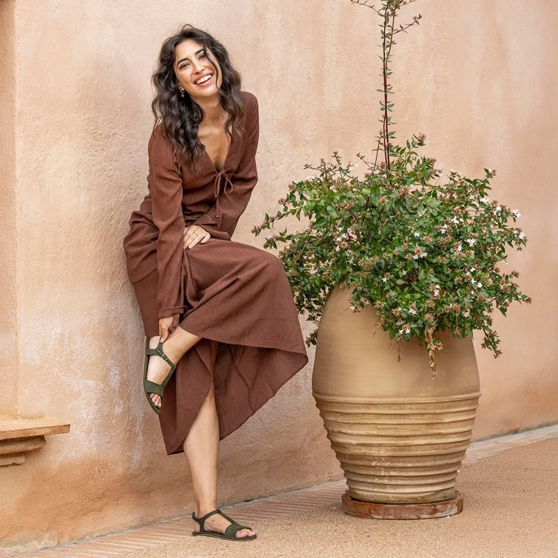 El Naturalista Sandals Satya Nobuck Kaki – minimalistische Leder-Sandale