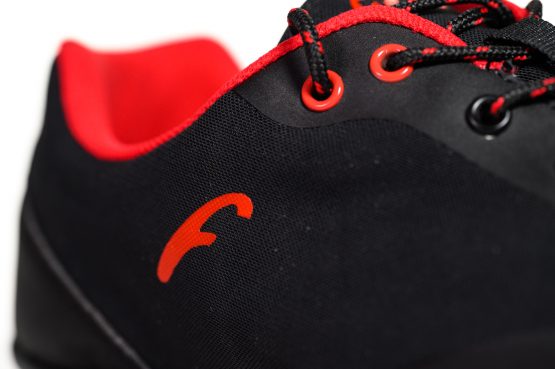 Freet Connect 3 Black / Red – vielseitiger Allround-Barfußschuh